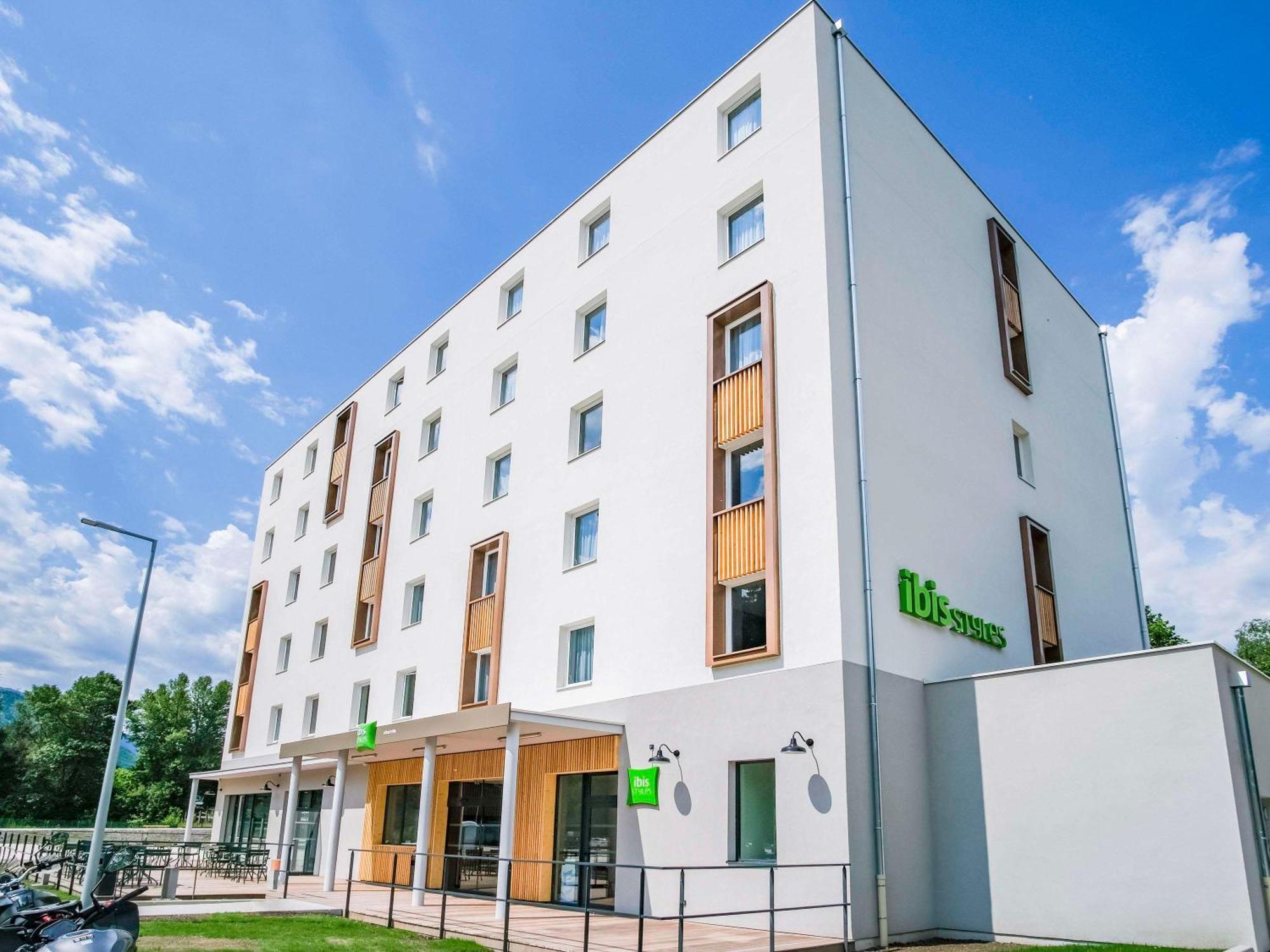 Ibis Styles Альбервиль Экстерьер фото